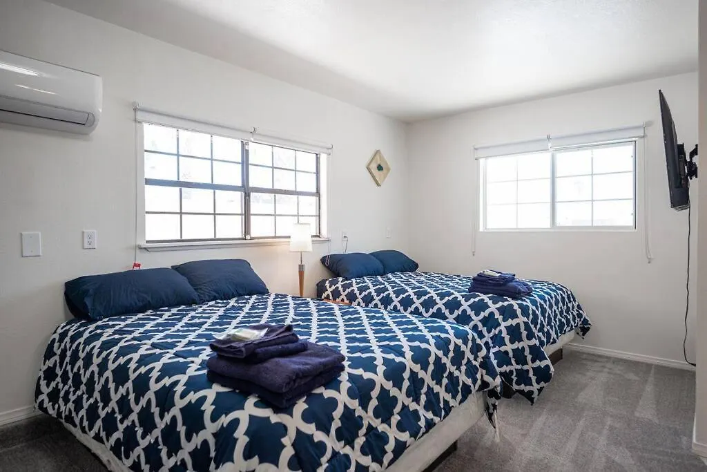 5 Large Studio Apartment With Full Kitchen, Laundry And Bath Las Vegas 0*,  United States