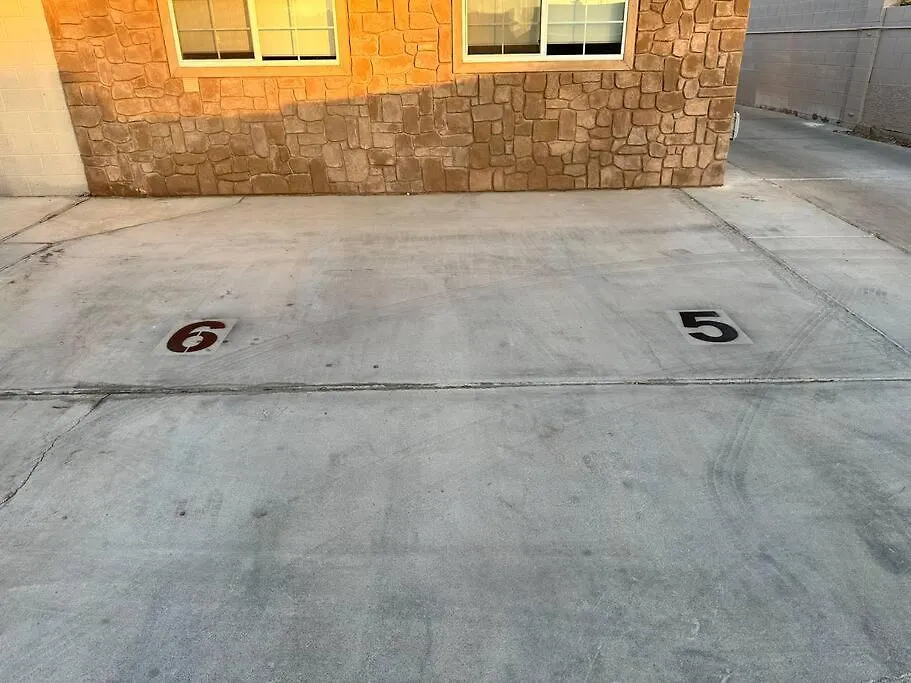 5 Large Studio Apartment With Full Kitchen, Laundry And Bath Las Vegas United States